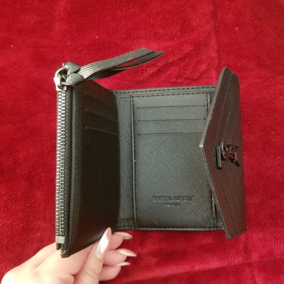 Saint Laurent Card holder with Zipper - Picture 2 of 5